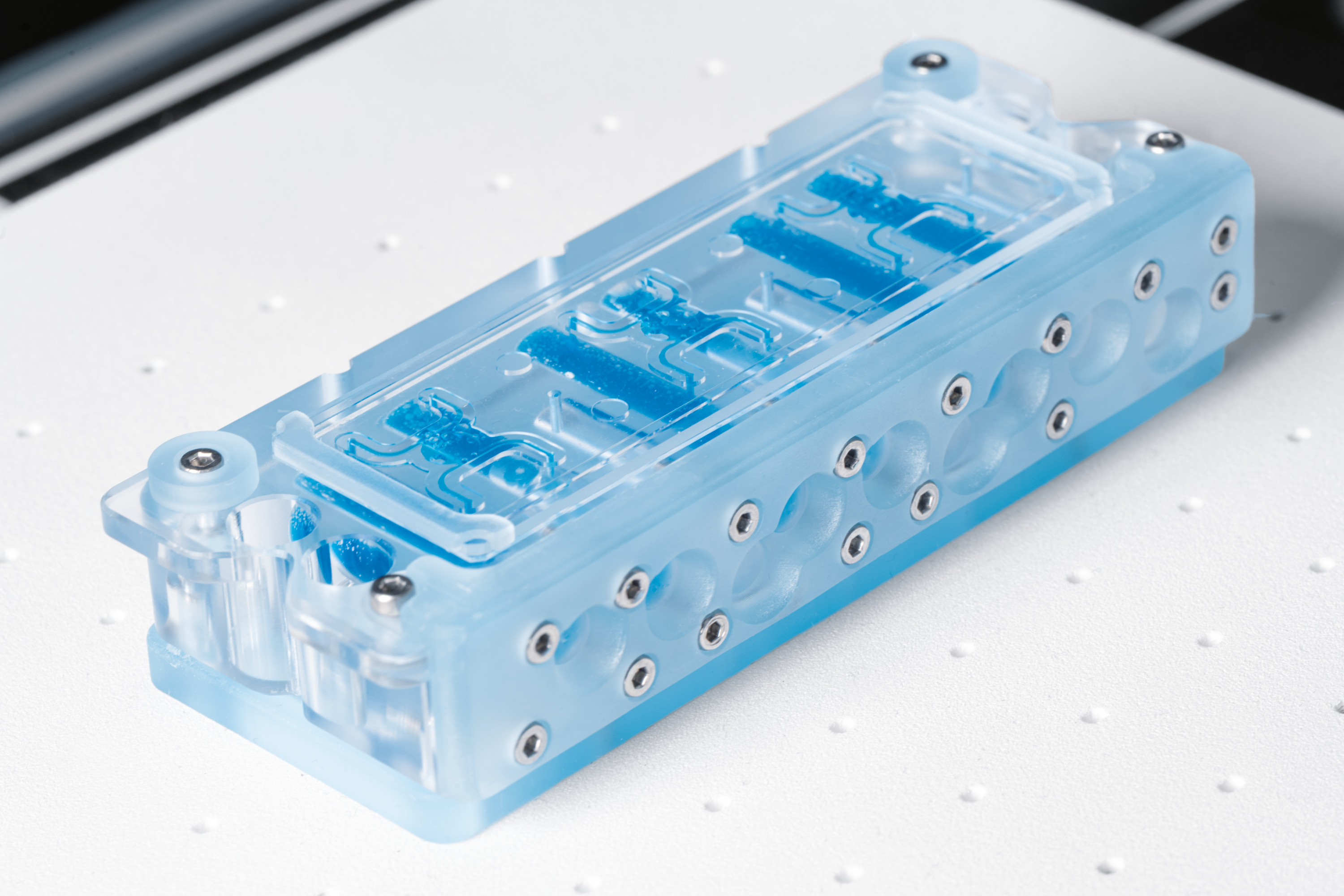 Microfluidic Chip for Organs-on-a-Chip